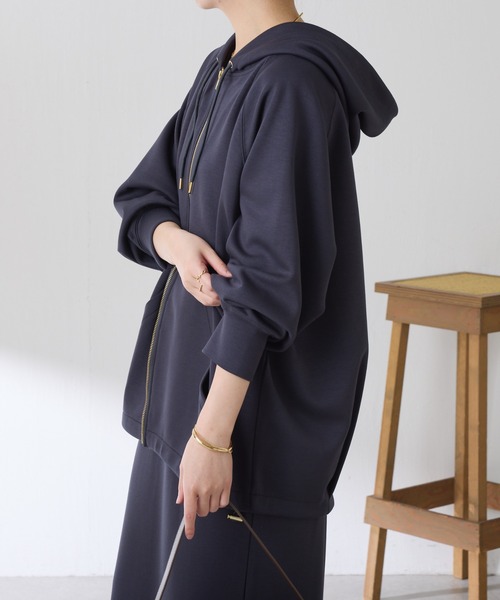 COLLAGE GALLARDAGALANTE（コラージュガリャルダガランテ）の「ポンチダブルジップパーカー/セットアップ可/WEB限定（パーカー・レディース・チャコールグレー/ブラック/ホワイト・FREE）」の12枚目の写真