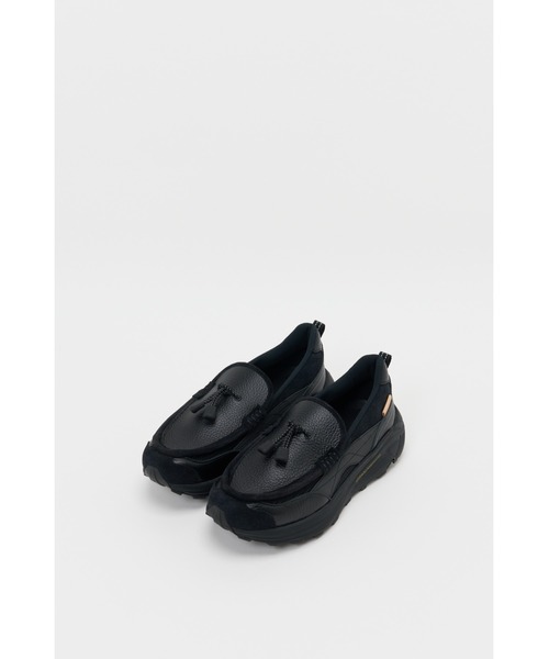 Hender Scheme（エンダースキーマ）の「polar loafer（スニーカー・メンズ・ブラック/グレー・40/41）」の2枚目の写真