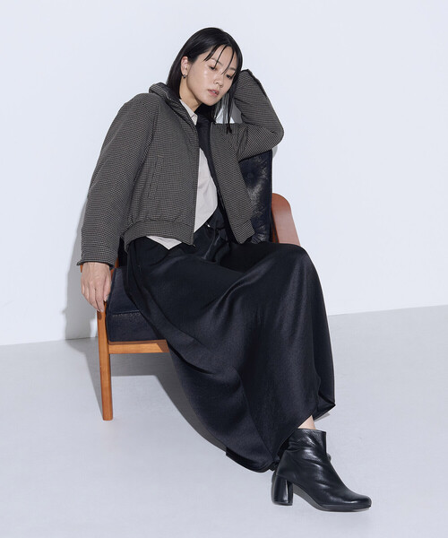 COMME CA(コムサ)の「〔 TALLサイズ 〕 ドビーガンクラブチェック リバーシブルショートダウンブルゾン(ダウンジャケット/コート・レディース・ブラウン/グレー・15号)」の8枚目の写真