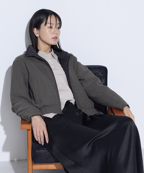 COMME CA(コムサ)の「〔 TALLサイズ 〕 ドビーガンクラブチェック リバーシブルショートダウンブルゾン(ダウンジャケット/コート・レディース・ブラウン/グレー・15号)」の9枚目の写真