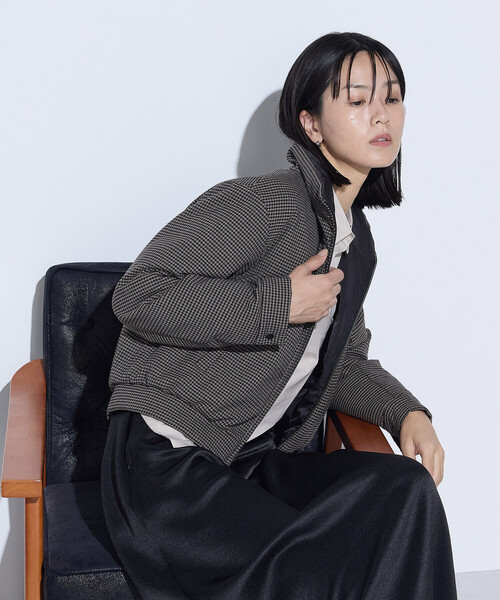 COMME CA(コムサ)の「〔 TALLサイズ 〕 ドビーガンクラブチェック リバーシブルショートダウンブルゾン(ダウンジャケット/コート・レディース・ブラウン/グレー・15号)」の11枚目の写真