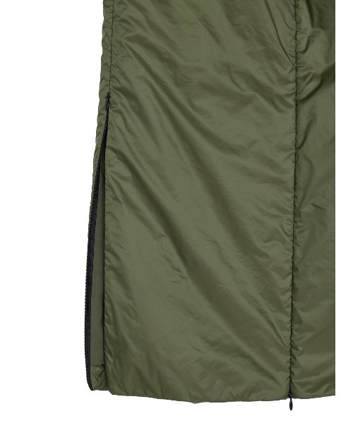 ELCHELE(エルチェレ)の「PADDED ZIPUP SKIRT(スカート・レディース・ブラック/オリーブ・36/38)」の4枚目の写真