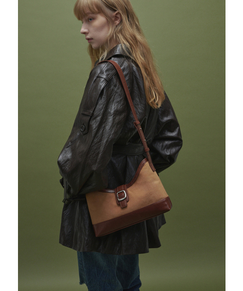 SEMICODE(セミコード)の「veil middle bag - suede chestnut(メッセンジャーバッグ・レディース・その他・FREE)」の1枚目の写真