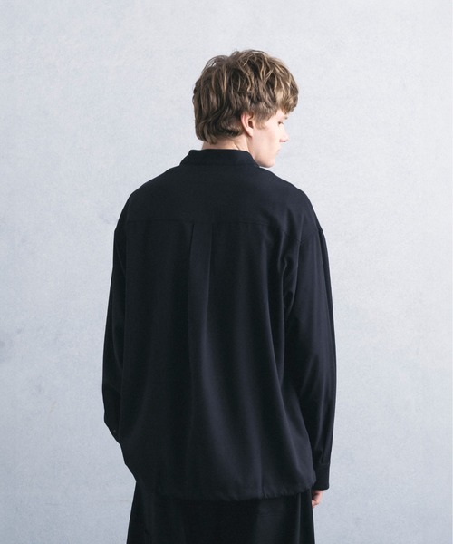+phenix（プラスフェニックス）の「【WEB・直営店限定】+phenix(プラスフェニックス)PULLOVER BAND COLLAR SHIRT プルオーバーバンドカラーシャツ（シャツ/ブラウス・メンズ・チャコール/ブラック/ライトグレー・M/XL/L）」の12枚目の写真