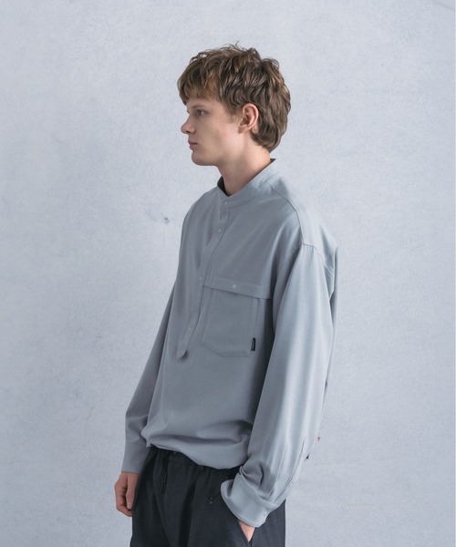 +phenix（プラスフェニックス）の「【WEB・直営店限定】+phenix(プラスフェニックス)PULLOVER BAND COLLAR SHIRT プルオーバーバンドカラーシャツ（シャツ/ブラウス・メンズ・チャコール/ブラック/ライトグレー・M/XL/L）」の22枚目の写真