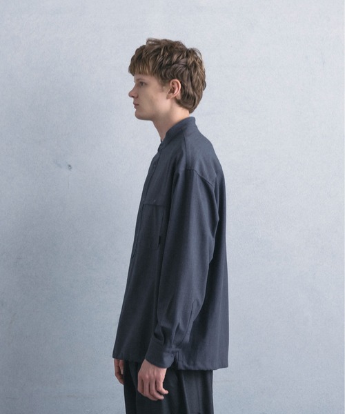 +phenix（プラスフェニックス）の「【WEB・直営店限定】+phenix(プラスフェニックス)PULLOVER BAND COLLAR SHIRT プルオーバーバンドカラーシャツ（シャツ/ブラウス・メンズ・チャコール/ブラック/ライトグレー・M/XL/L）」の6枚目の写真