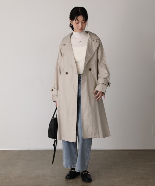 shetila(シェティラ)の「コットンポリエステルツイル ロングトレンチコート(トレンチコート・レディース・ネイビー/ライトベージュ・M)」の11枚目の写真