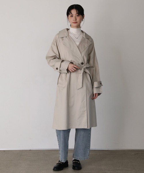 shetila(シェティラ)の「コットンポリエステルツイル ロングトレンチコート(トレンチコート・レディース・ネイビー/ライトベージュ・M)」の3枚目の写真
