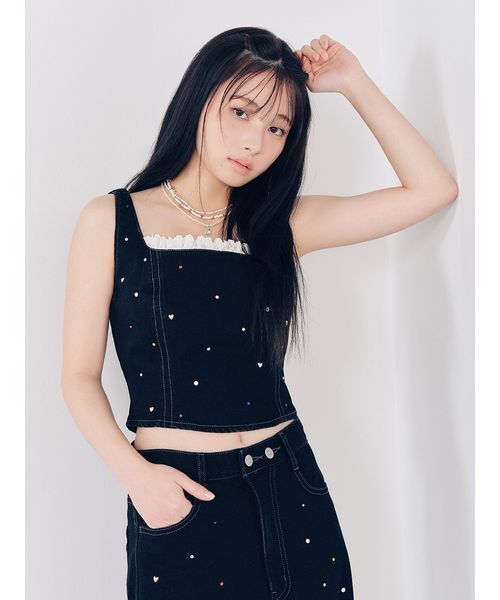LILY BROWN（リリーブラウン）の「【USAGIONLINE・ZOZOTOWN限定】[L.B CANDY STOCK]バリエーションビジューデニムビスチェ（その他トップス・レディース・ブラック/ブルー・F）」の2枚目の写真