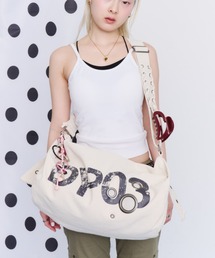 DTYYPE（ドタイプ）の「ロゴプリントアイレットボストンバッグ（ボストンバッグ）」