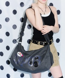 DTYYPE（ドタイプ）の「ロゴプリントアイレットボストンバッグ（ボストンバッグ）」