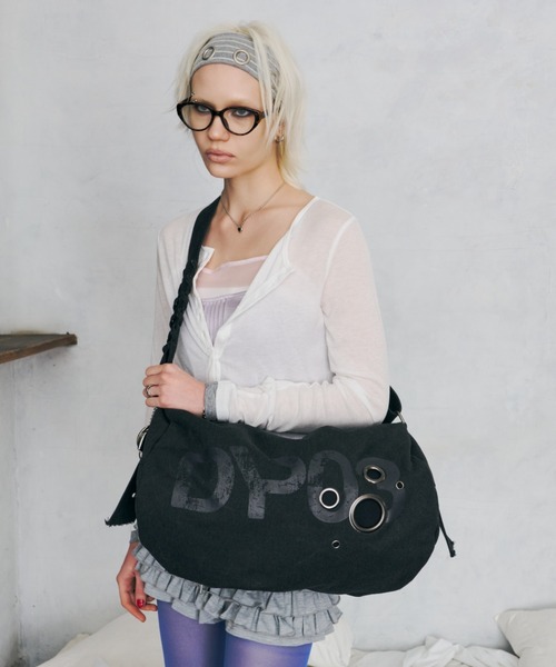 DTYYPE(ドタイプ)の「ロゴプリントアイレットボストンバッグ(ボストンバッグ・レディース・ブルー/チャコールグレー/レッド/ホワイト・FREE)」の19枚目の写真