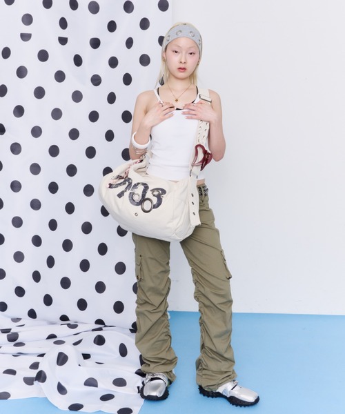 DTYYPE(ドタイプ)の「ロゴプリントアイレットボストンバッグ(ボストンバッグ・レディース・ブルー/チャコールグレー/レッド/ホワイト・FREE)」の18枚目の写真