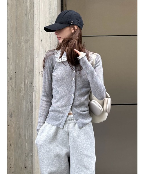 FRAY I.D（フレイアイディー）の「レースカラーニットカーディガン（カーディガン/ボレロ・レディース・ブラック/オフホワイト/グレー/ブルー・F）」の21枚目の写真