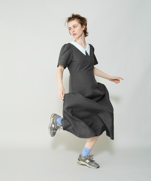 Cherir Mignon(シェリルミニョン)の「【Cherir Mignon】サイドギャザークレリックワンピース(ワンピース・レディース・チャコールグレー/ブラウン・S/M)」の4枚目の写真