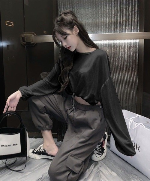 Ritzy（リッツィー）の「ショート丈　ドロップショルダー　トップス（Tシャツ/カットソー・レディース・ブラック/ホワイト・FREE）」の15枚目の写真