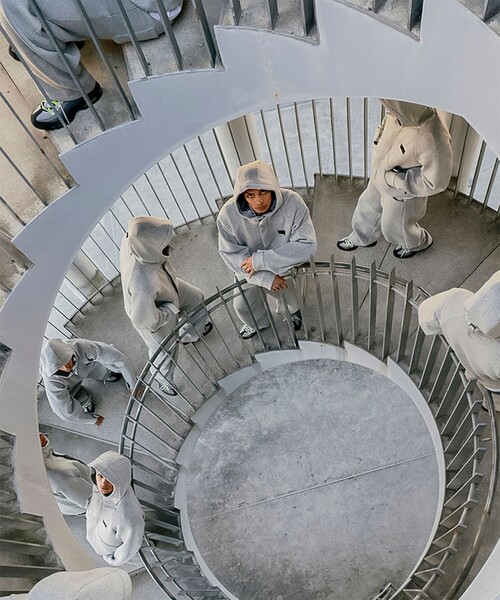 WILD THINGS（ワイルドシングス）の「【別注】WILD THINGS / デナリ スウェット（パーカー・メンズ・ブラック/ライトグレー/ブルー・X-LARGE/MEDIUM/SMALL/LARGE）」の17枚目の写真