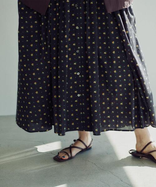 ADIEU TRISTESSE（アデュートリステス）の「【3月お気に入り登録ブランド内1位】kazumiさんコラボ　リバティプリントワンピース（ワンピース・レディース・ブルー系その他/ブラック系その他・40/38）」の22枚目の写真