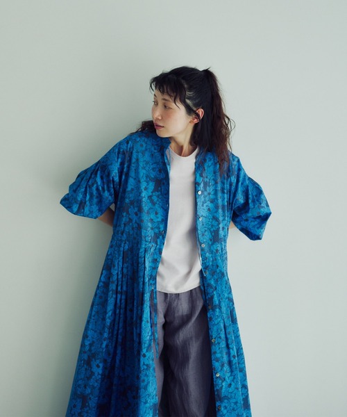 ADIEU TRISTESSE（アデュートリステス）の「【3月お気に入り登録ブランド内1位】kazumiさんコラボ　リバティプリントワンピース（ワンピース・レディース・ブルー系その他/ブラック系その他・40/38）」の4枚目の写真