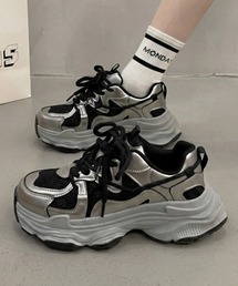 yuue' ( wear )（ユーイ）の「厚底ボリュームダッドスニーカー/メタリックスポーツシューズ（スニーカー）」