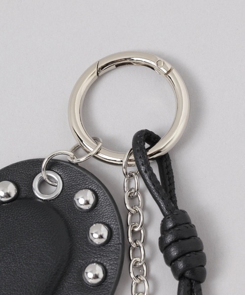 JEANASIS（ジーナシス）の「スタッズハートチャーム/638359（キーホルダー・レディース・ブラック/ブラウン/ピンク・FREE）」の5枚目の写真