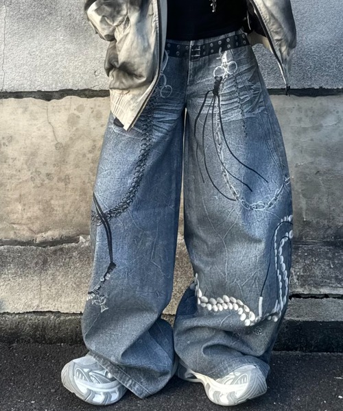 ROSEN KREUZ(ローゼンクロイツ)の「【Rosen Kreuz】3D RELIC ARCHIVE TROUSERS / 【ローゼンクロイツ】3Dプリントバギーパンツ(デニムパンツ・メンズ・ブラック/ブルー・03/02)」の1枚目の写真