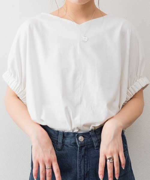 aity(アイティ)の「M-5L 前後2way ギャザースリーブTシャツ(Tシャツ/カットソー・レディース・ブラック/ホワイト/グレイッシュベージュ/ピンク系・4L~5L/LL~3L/M~L)」の2枚目の写真