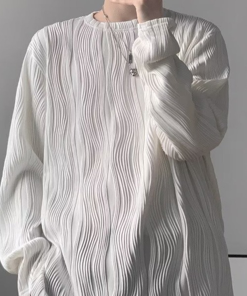 KELVIN(ケルヴァン)の「Pleated Oversized Long Sleeve Tee プリーツ オーバーサイズ Tシャツ(ロンT)(Tシャツ/カットソー・メンズ・ブラック/ホワイト・LARGE/MEDIUM)」の3枚目の写真
