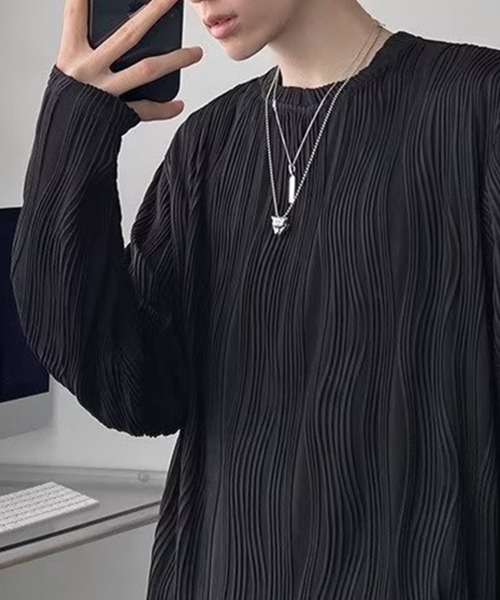 KELVIN(ケルヴァン)の「Pleated Oversized Long Sleeve Tee プリーツ オーバーサイズ Tシャツ(ロンT)(Tシャツ/カットソー・メンズ・ブラック/ホワイト・LARGE/MEDIUM)」の8枚目の写真