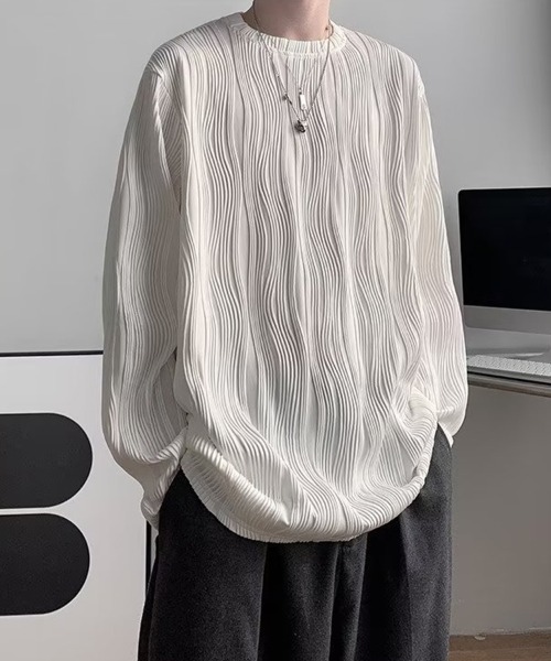 KELVIN(ケルヴァン)の「Pleated Oversized Long Sleeve Tee プリーツ オーバーサイズ Tシャツ(ロンT)(Tシャツ/カットソー・メンズ・ブラック/ホワイト・LARGE/MEDIUM)」の12枚目の写真