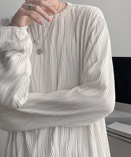 KELVIN(ケルヴァン)の「Pleated Oversized Long Sleeve Tee プリーツ オーバーサイズ Tシャツ(ロンT)(Tシャツ/カットソー・メンズ・ブラック/ホワイト・LARGE/MEDIUM)」の14枚目の写真