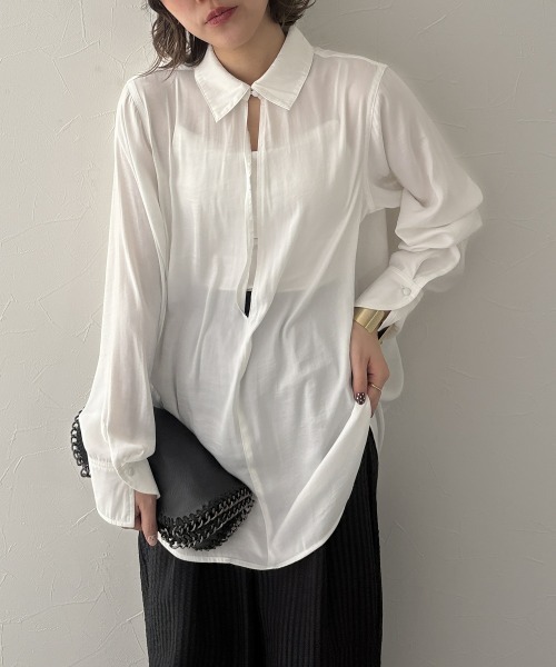 nissen（ニッセン）の「深Ｖネックビッグシルエットスキッパーシャツ（シャツ/ブラウス・レディース・グレー/アイボリー・M/L/LL）」の2枚目の写真