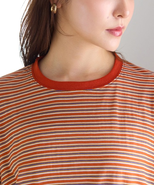 Viola e Viola(ヴィオラエヴィオラ)の「程よい透け感シアーTシャツ(Tシャツ/カットソー・レディース・オフホワイト/ブラック/ブラック系1/ベージュ系その他/レッド系その他・LL/L/M)」の13枚目の写真
