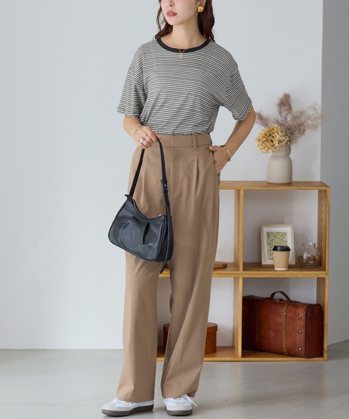 Viola e Viola(ヴィオラエヴィオラ)の「程よい透け感シアーTシャツ(Tシャツ/カットソー・レディース・オフホワイト/ブラック/ブラック系1/ベージュ系その他/レッド系その他・LL/L/M)」の17枚目の写真