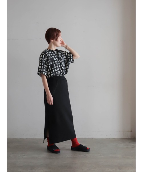 FIL DE FER（フィルデフェール）の「【予約】ウィンドウプリント　スタンドネックブラウス（シャツ/ブラウス・レディース・ブラック・FREE）」の7枚目の写真