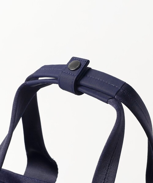 BEAMS GOLF(ビームスゴルフ)の「NSG-NYLON OX ボストンバッグ ネイビー(トートバッグ・レディース・ネイビー・ONE SIZE)」の16枚目の写真