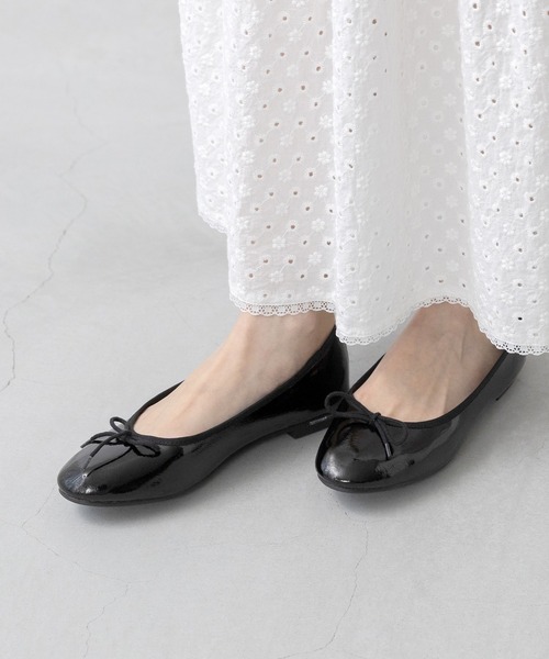 welleg（ウェレッグ）の「晴雨兼用 ふわカル ラウンドトゥ バレエシューズ（バレエシューズ・レディース・レッド/ライトグレー/ブラック系/シルバー/ブラック・21.5cm/22.0cm/22.5cm/23.0cm/23.5cm/24.0cm/24.5cm/25.0cm/25.5cm/26.0cm）」の2枚目の写真