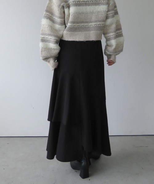 archives（アルシーヴ）の「アシメラッフルティアードスカート／（スカート・レディース・アイボリー/ブラック/ブラウン・SMALL/MEDIUM）」の14枚目の写真