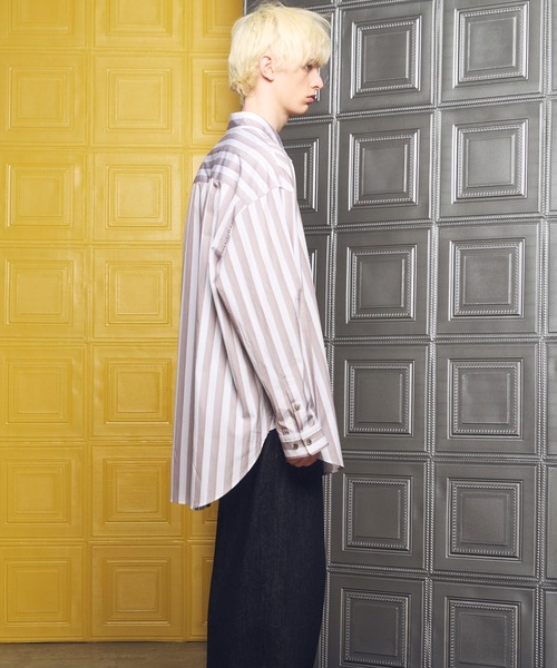 MAISON SPECIAL（メゾンスペシャル）の「《UNISEX》【Italian Dead Stock Fabric】Prime-Over Maxi Regular Collar Long Sleeve Shirts Coat/【イタリアンデッドストックファブリック】プライムオーバーマキシレギュラーカラーロングスリーブシャツコート【MAISON SPECIAL/メゾンスペシャル】（シャツ/ブラウス・メンズ・ホワイト/ライトブルー/ブルー/パープル・1/0/2）」の15枚目の写真