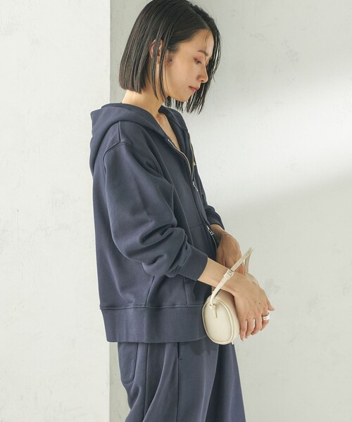 Russell Athletic（ラッセルアスレティック）の「RUSSELL ATHLETIC:〈洗濯機可能〉YALE HOODIE（カーディガン/ボレロ・レディース・ベージュ/ネイビー/ライトグレー・ONE SIZE）」の16枚目の写真