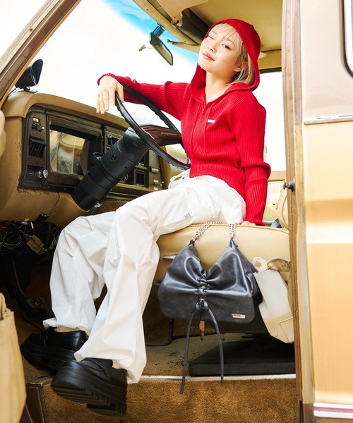 LOVETOXIC(ラブトキシック)の「【LTXC/接触冷感/ストレッチ/快適】カーゴパンツ(カーゴパンツ・キッズ・サックスブルー/イエロー/グレー/チェリーピンク/オフホワイト/ブラック/カーキ/ピンク・S:140cm/M:150cm/L:160cm/130cm/M/SS/S/L)」の9枚目の写真