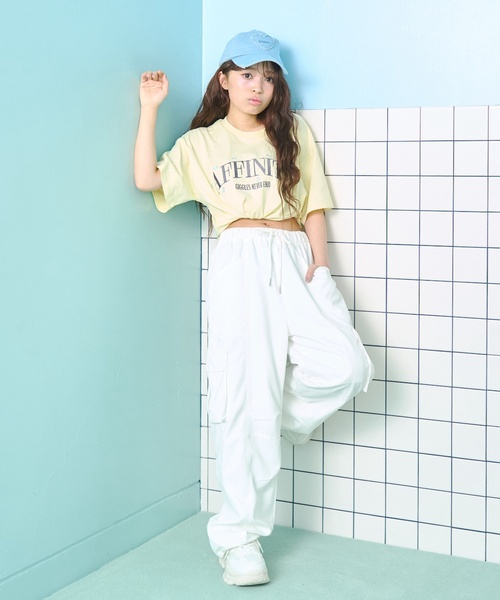 LOVETOXIC(ラブトキシック)の「【LTXC/接触冷感/ストレッチ/快適】カーゴパンツ(カーゴパンツ・キッズ・サックスブルー/イエロー/グレー/チェリーピンク/オフホワイト/ブラック/カーキ/ピンク・S:140cm/M:150cm/L:160cm/130cm/M/SS/S/L)」の10枚目の写真