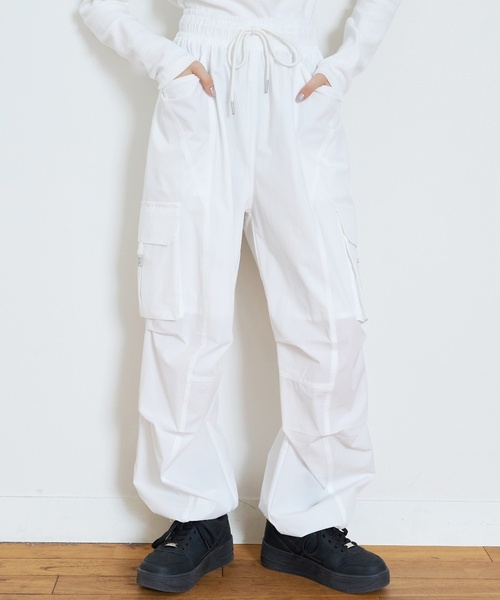 LOVETOXIC(ラブトキシック)の「【LTXC/接触冷感/ストレッチ/快適】カーゴパンツ(カーゴパンツ・キッズ・サックスブルー/イエロー/グレー/チェリーピンク/オフホワイト/ブラック/カーキ/ピンク・S:140cm/M:150cm/L:160cm/130cm/M/SS/S/L)」の13枚目の写真