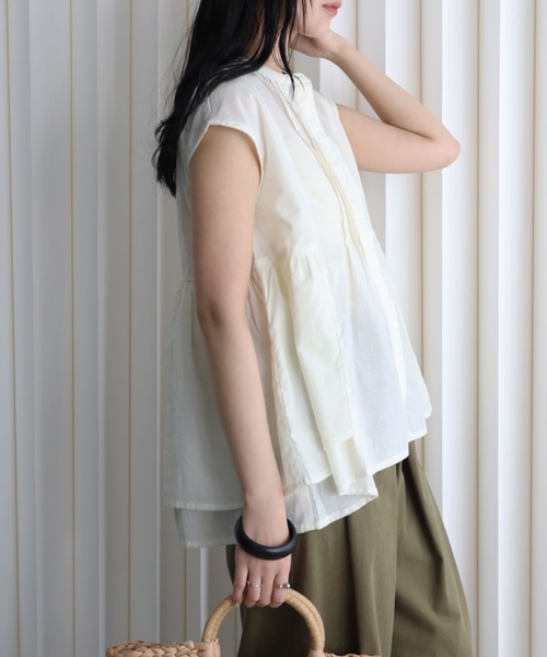 YENNA（イェンナ）の「インド綿ピンタックフレアブラウス（シャツ/ブラウス・レディース・アイボリー/ブラック/モカ・FREE）」の14枚目の写真