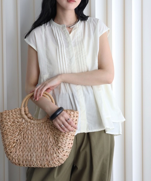 YENNA（イェンナ）の「インド綿ピンタックフレアブラウス（シャツ/ブラウス・レディース・アイボリー/ブラック/モカ・FREE）」の11枚目の写真