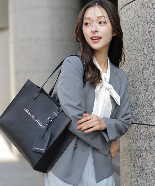JILL by JILL STUART(ジルバイジルスチュアート)の「ユースフルスクエアトートバッグ(トートバッグ・レディース・グレー/ブラック/ピンク・FREE)」の17枚目の写真