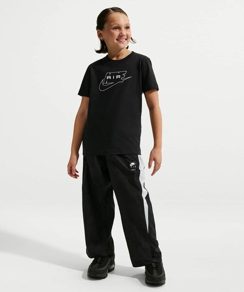 NIKE（ナイキ）の「ナイキ スポーツウェア ジュニア Tシャツ / Nike Sportswear Big Kids' T-Shirt II0287-010 Black（Tシャツ/カットソー・キッズ・ブラック・160/150/130/140）」の6枚目の写真