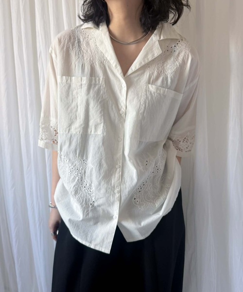 &HALF(アンドハーフ)の「【indian Cotton Collection】インド綿刺繍オープンカラーシャツ(シャツ/ブラウス・レディース・オフホワイト/ブラック・M/L)」の3枚目の写真