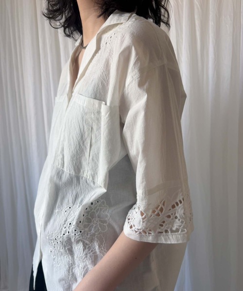 &HALF(アンドハーフ)の「【indian Cotton Collection】インド綿刺繍オープンカラーシャツ(シャツ/ブラウス・レディース・オフホワイト/ブラック・M/L)」の4枚目の写真