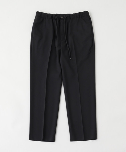 EDIFICE(エディフィス)の「MARKAWARE(マーカウェア) FLAT TAPERED EASY TROUSERS(スラックス・メンズ・ブラック・3/2)」の1枚目の写真